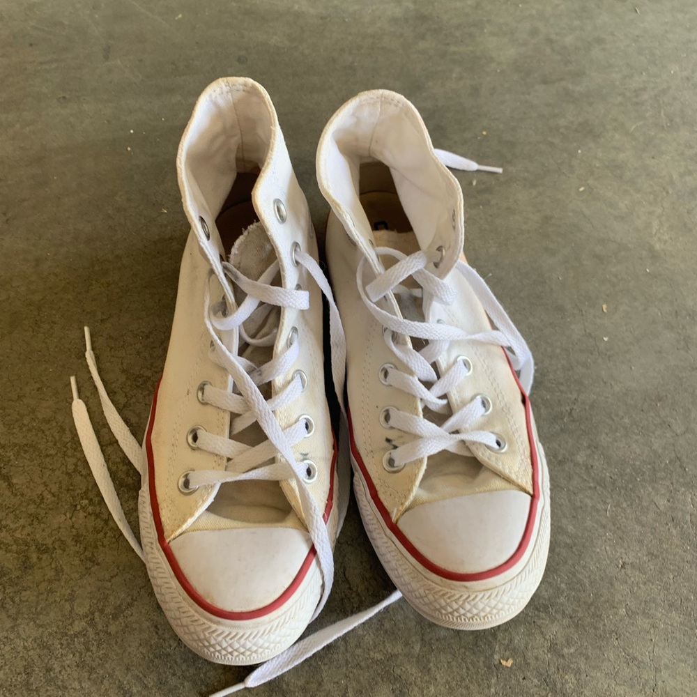 Converse - Picture 3 of 4